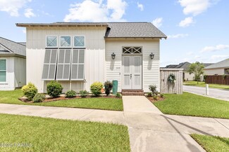 305 Bourdette Dr, Lafayette, LA 70507