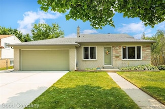 32712 Columbus Dr, Warren, MI 48088
