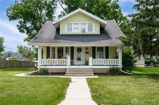 207 Northeast Cir, Englewood, OH 45322