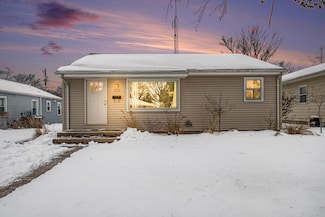 707 Botham Ave, Saint Joseph, MI 49085