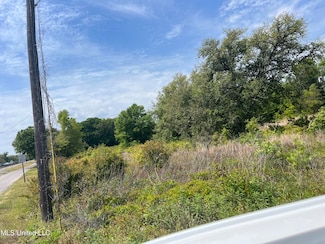 744 N Railroad St, Gulfport, MS 39507