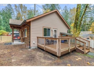 64604 E Sandy River Ln, Rhododendron, OR 97049