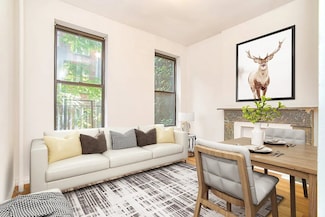 8 St Marks Place, New York, NY 10003