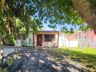 271 NE 170th St, North Miami Beach, FL 33162