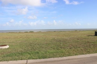 3053 Bay Point Dr, Palacios, TX 77465