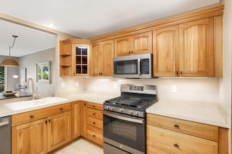 242 3rd Ave NE, Minneapolis, MN 55413