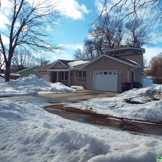 148 Circle Dr, Sibley, IA 51249