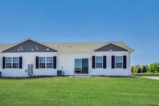 6443 Juniper Dr, Wonder Lake, IL 60097