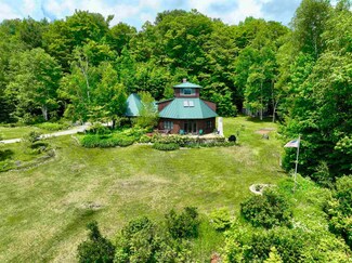133 Ben Dexter Rd, Topsham, VT 05076