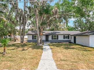 511 Doctors Dr, Oviedo, FL 32765