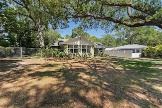 4939 Woodland Dr, Saint Petersburg, FL 33708