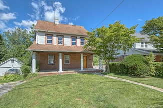232 Chatterton Pkwy, White Plains, NY 10606
