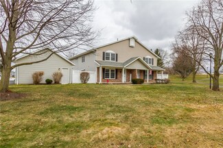 139 Dessie Heights, West Henrietta, NY 14586