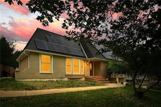 3621 N Walnut St, Kansas City, MO 64116