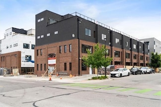 537 E 19th St, Kansas City, MO 64108