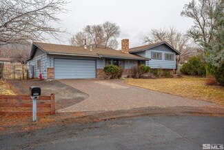 2980 Middlecoff Cir, Reno, NV 89502