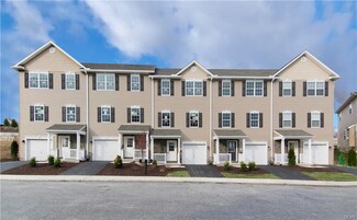 2284 Rising Hill Rd, Whitehall, PA 18052