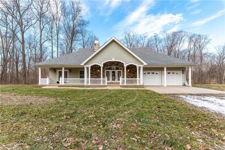 8536 E Tiger Ln, Lexington, IN 47138