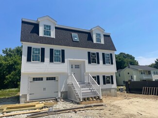 60 Thornton Ave, Methuen, MA 01844