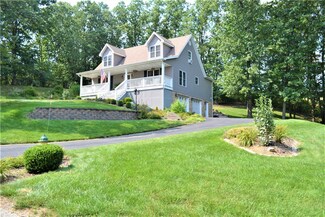 137 Chickadee Rd, Kittanning, PA 16201