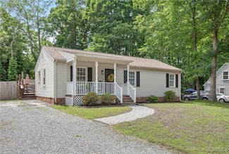 7031 Poteet Ln, Mechanicsville, VA 23111