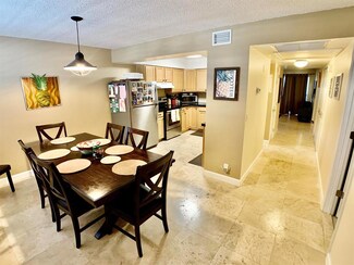 3111 Gardens Dr E Unit 27, Palm Beach Gardens, FL 33410