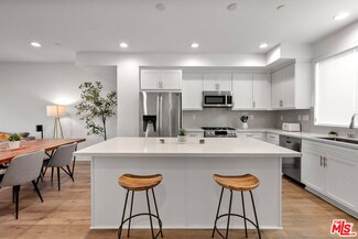 13109 W Lumina Way, Los Angeles, CA 91401