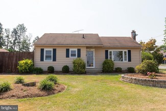 551 Stanley Ave, Chambersburg, PA 17201