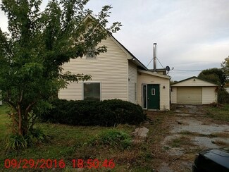 1273 S Bringhurst Rd, Bringhurst, IN 46913