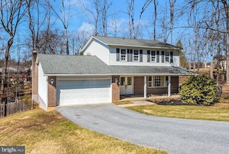 1004 Bruce Ct, Sykesville, MD 21784