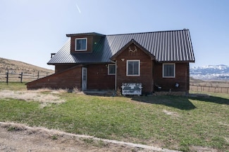 16 Caddis Ln, Cody, WY 82414