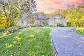 13161 Twelve Oaks Ridge, Roscoe, IL 61073