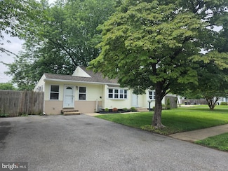 7 Todd Ln, Newark, DE 19713