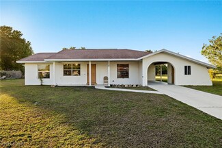121 Contee Dr, Lehigh Acres, FL 33936