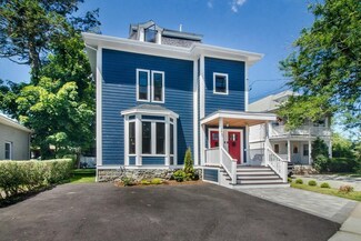 200 Crafts St Unit 1, Newton, MA 02460