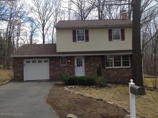 63 Harford Ave, Shavertown, PA 18708