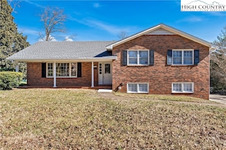 3061 Magazine Dr, Winston Salem, NC 27106
