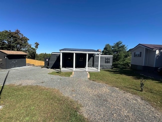 161 End of The Ln, Galax, VA 24333