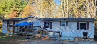 133 Ramey Hill Rd, Lake Toxaway, NC 28747