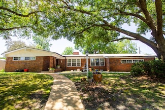 210 Pleasant St NW, Fort Walton Beach, FL 32548
