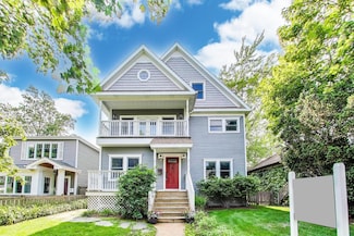 2430 Hastings Ave, Evanston, IL 60201