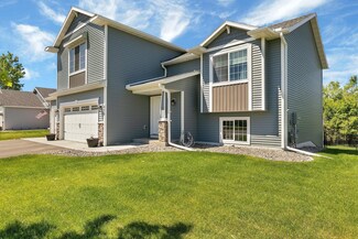 909 10th Ave NE, Rice, MN 56367