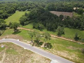 84 Golden Oaks Cir, Dothan, AL 36301