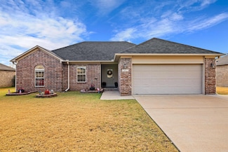 2415 Versailles Dr, Cabot, AR 72023