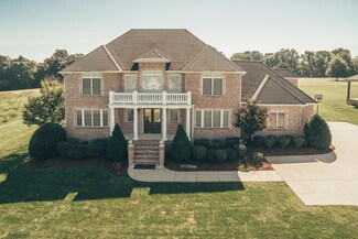 4019 Ironwood Dr, Greenbrier, TN 37073