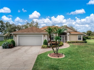 2440 Manor Dr, Sebring, FL 33872