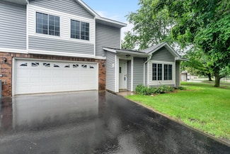 2 Oak Rd Unit D, Lino Lakes, MN 55014