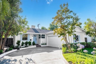 5447 Columbus Ave, Sherman Oaks, CA 91411