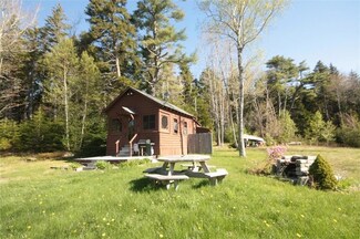 752 Hendricks Hill Rd, Newagen, ME 04576