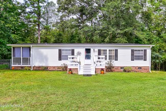 107 Hickory Dr, Leland, NC 28451